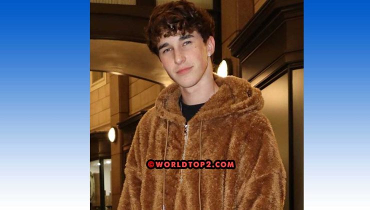 Hunter Rowland Biography