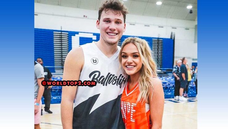 JesserTheLazer with his girlfriend