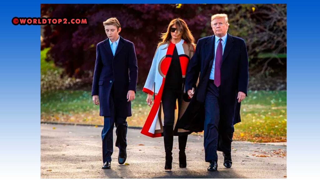 Barron Trump with his mom and dad