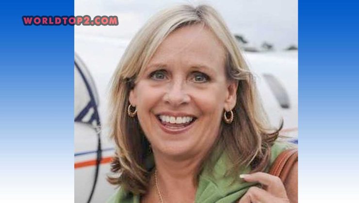 Carolyn Yoho Biography