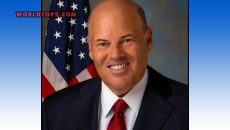 Louis DeJoy Biography