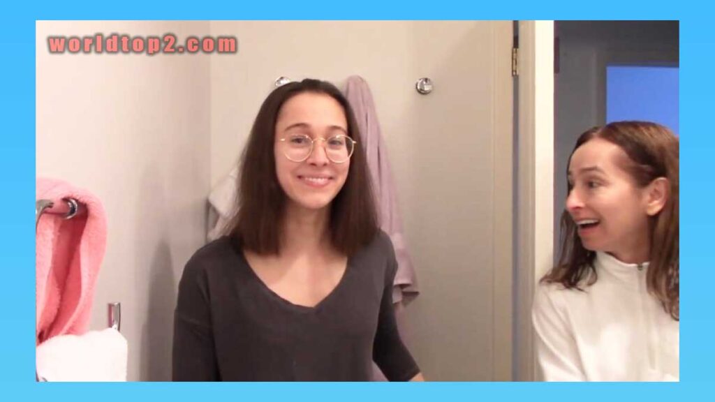 Joana Ceddia with her mom