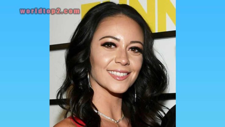 Melyssa Davies Biography