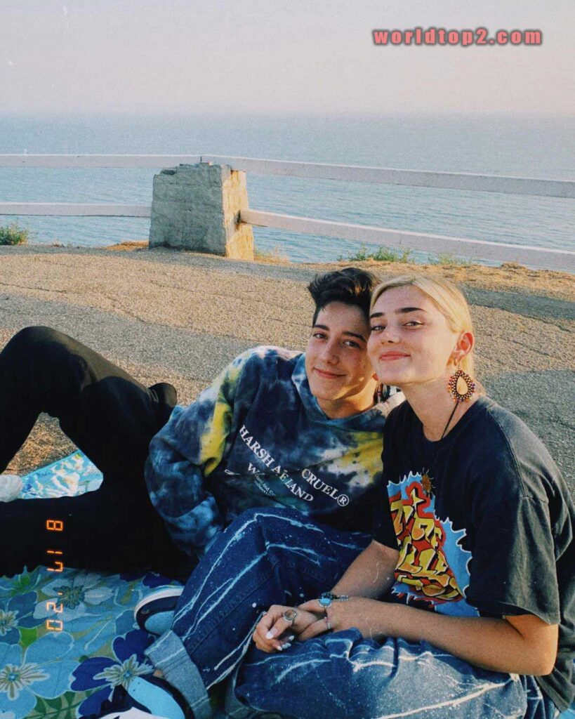 Milo Manheim with his bestfriend