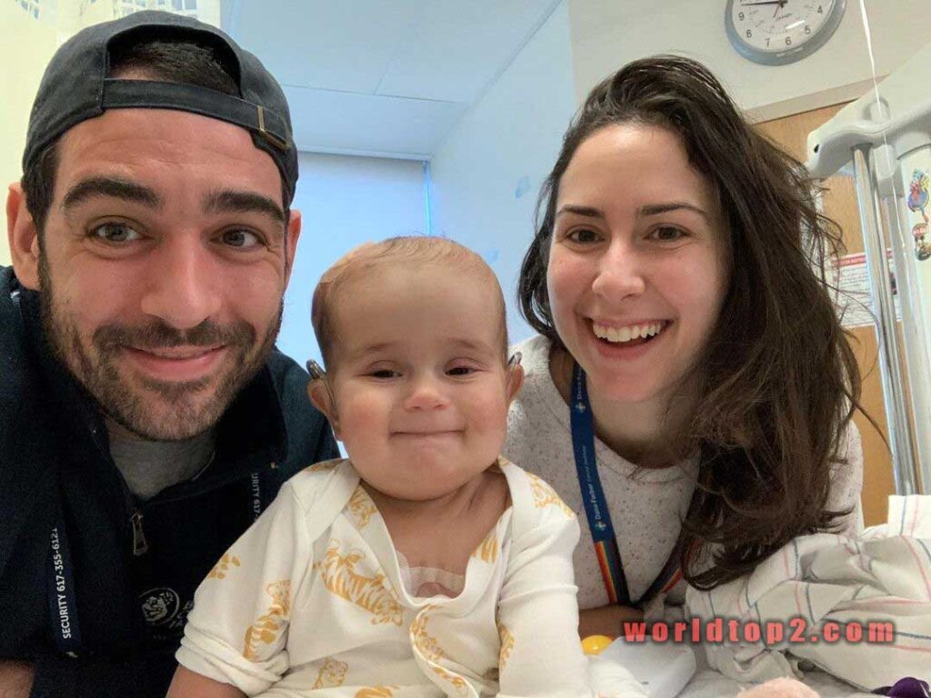 Andrew Kaczynski with his wife and daughter