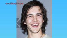 Charlie Gillespie Biography