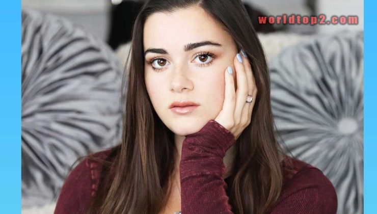 Cloecouture Biography