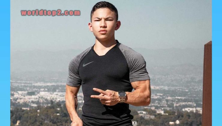 Tristyn Lee Biography