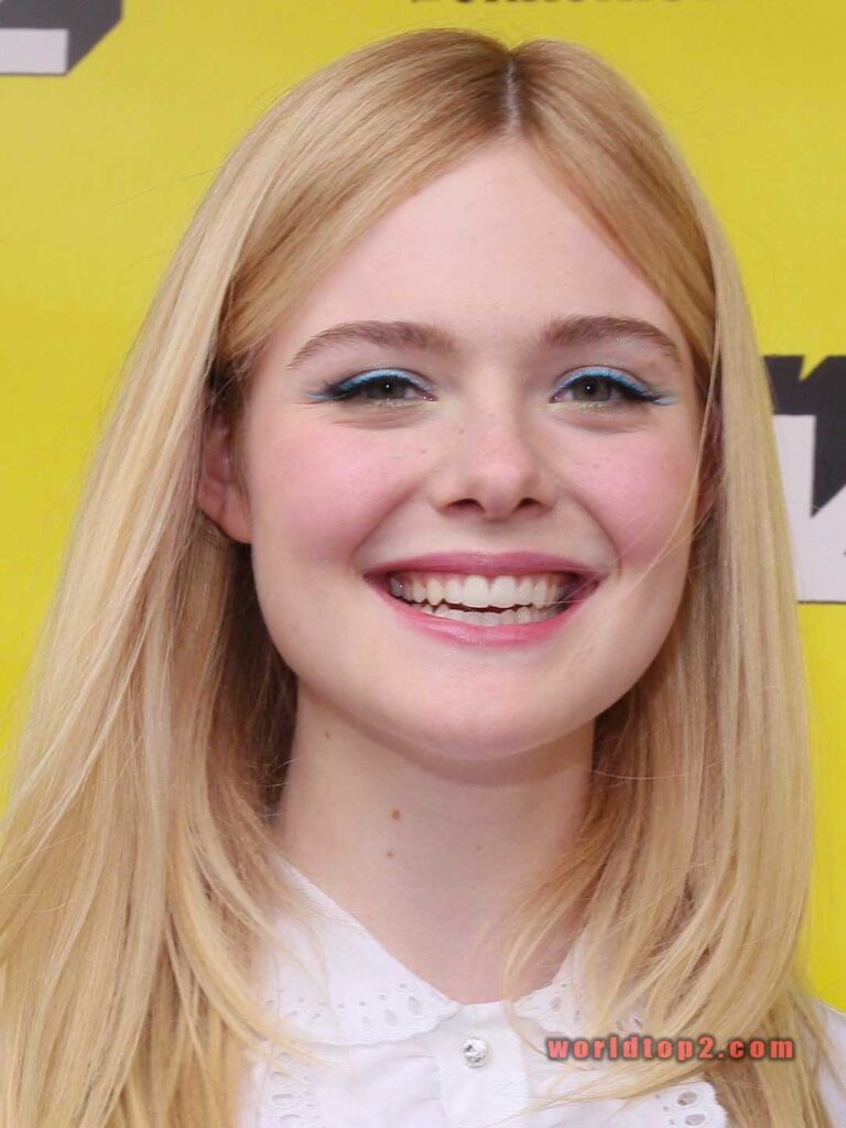 Elle Fanning bio wiki facts