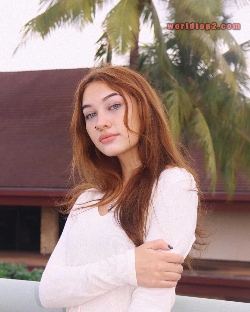 Halia Beamer bio wiki facts