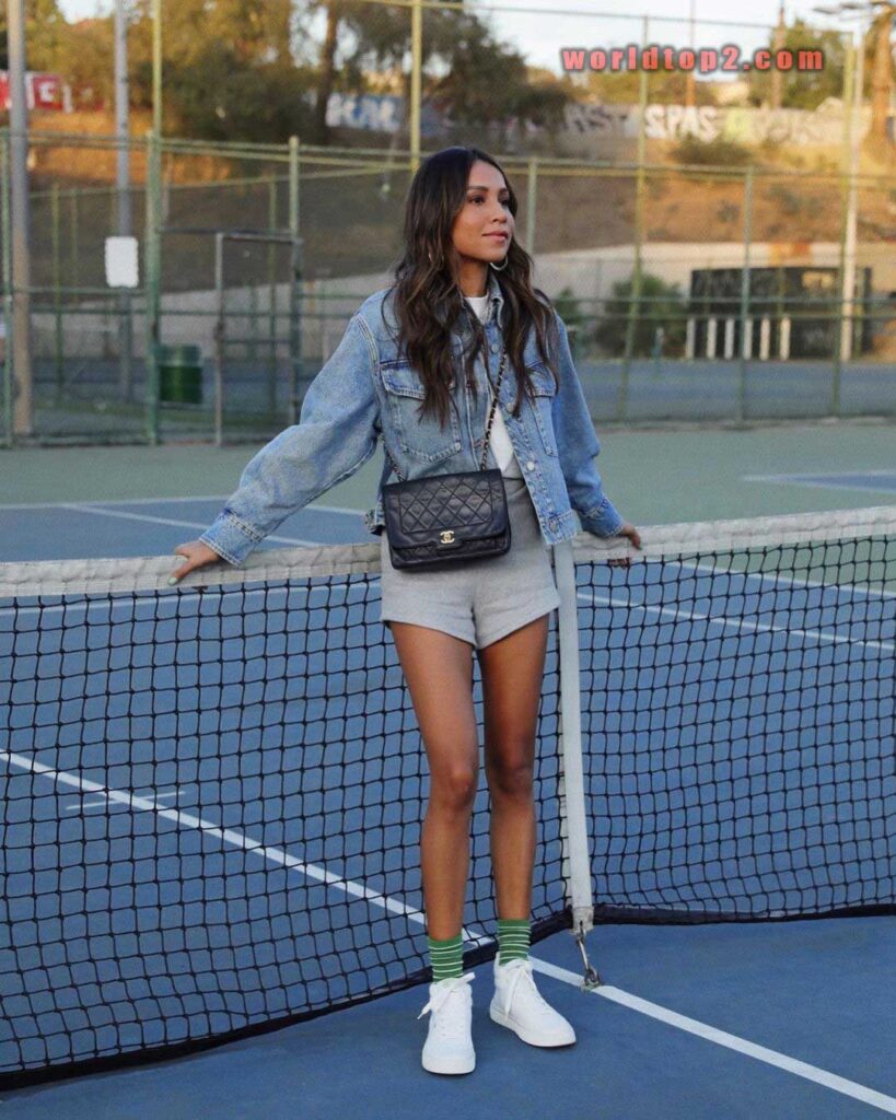 Julie Sarinana bio wiki facts