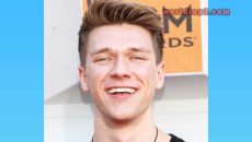 Collins Key Biography