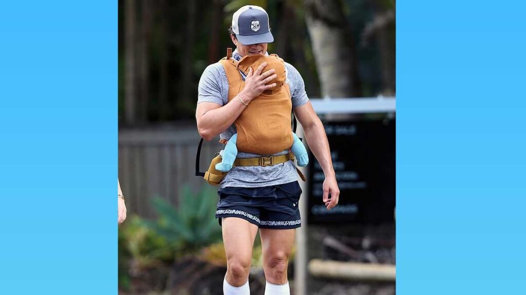 Daisy Dove Bloom with her father Orlando Bloom