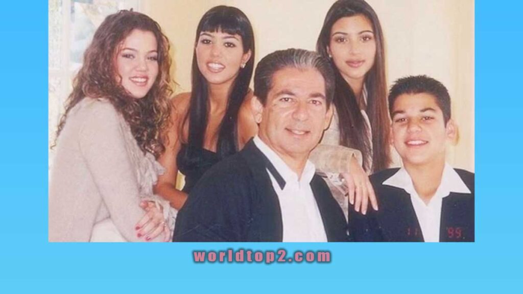 Rob Kardashian with his sister and father