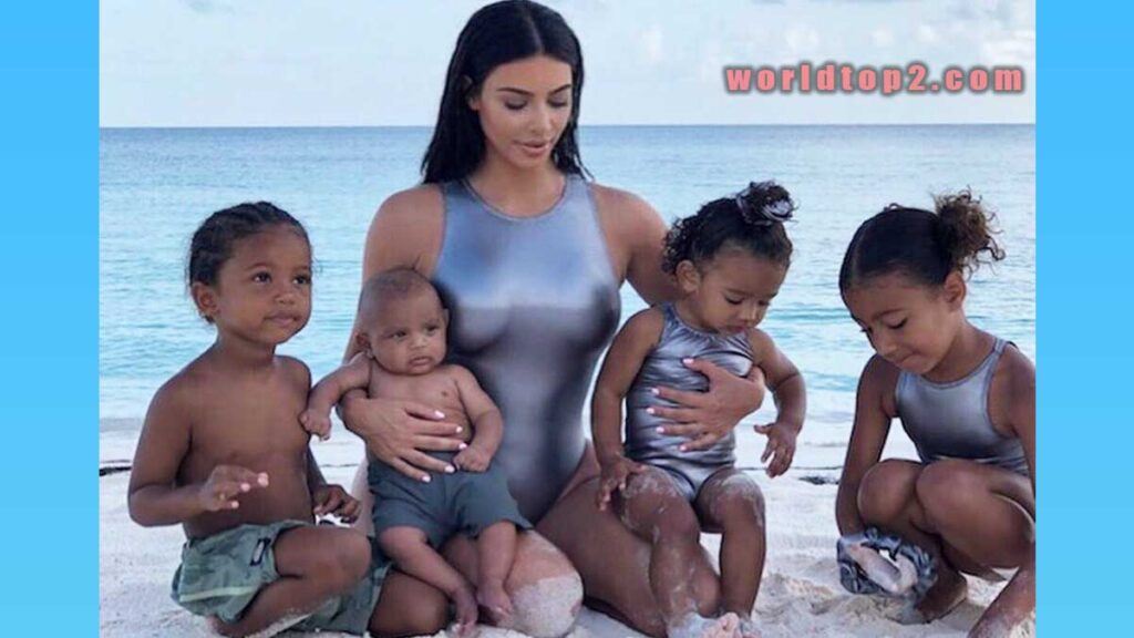 Psalm West with her mother and siblings