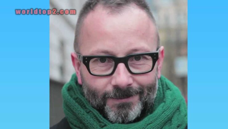 tom dyckhoff biography