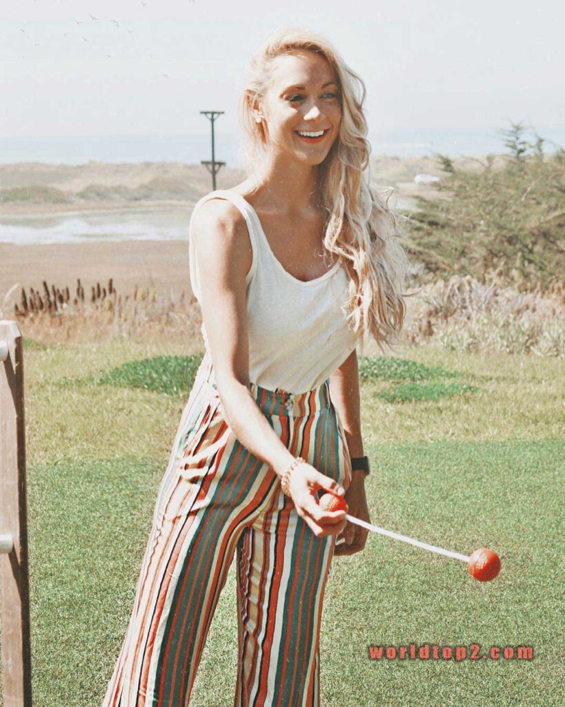 Cassie De Pecol bio wiki facts