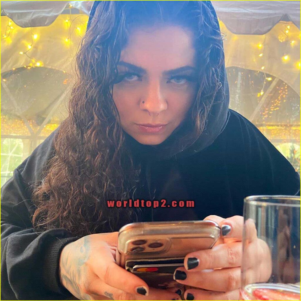 Shiloh Hoganson bio wiki facts
