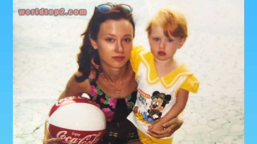 Angelina Michelle with her mother when she was child