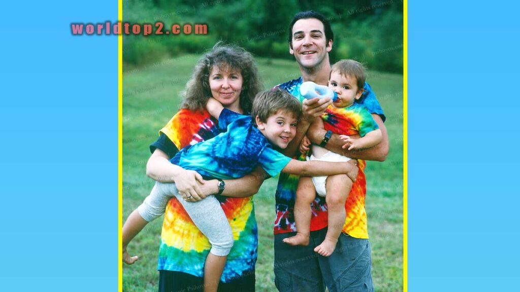 Mandy Patinkin with his sons and wife