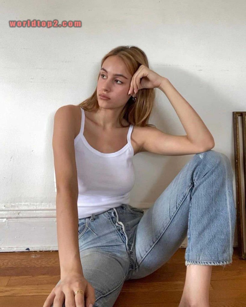 Nell Verlaque Bio wiki facts