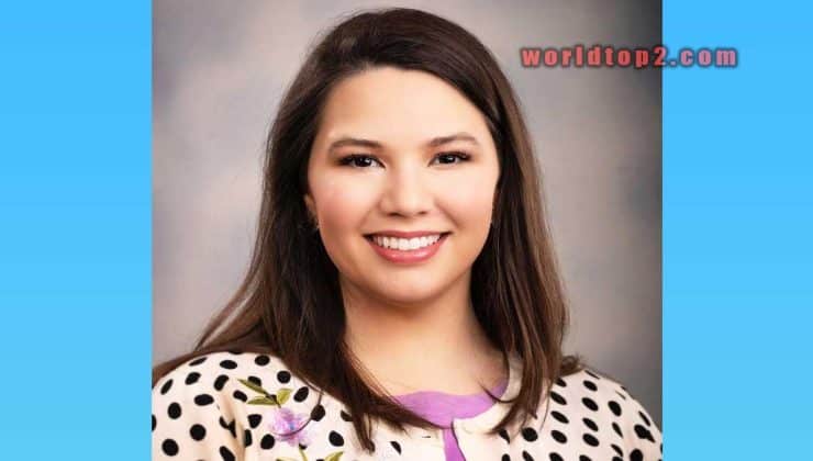 Sara DeSantis Biography