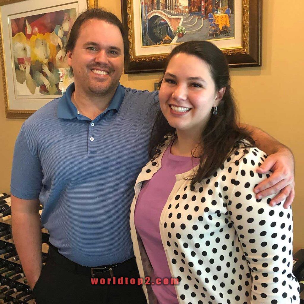 Sara DeSantis with her boyfriend