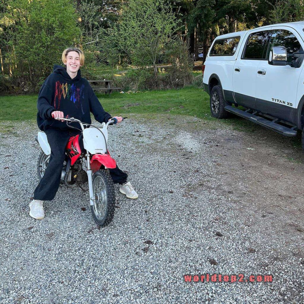 William Holzapfel bio wiki facts