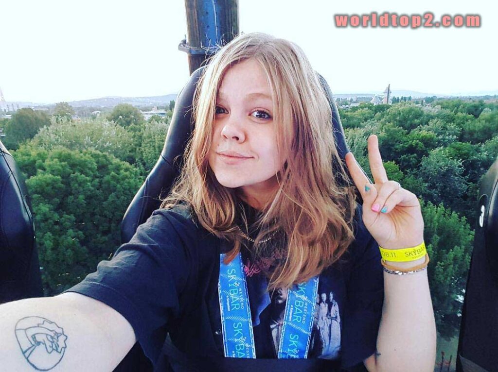 Alina Pasok director