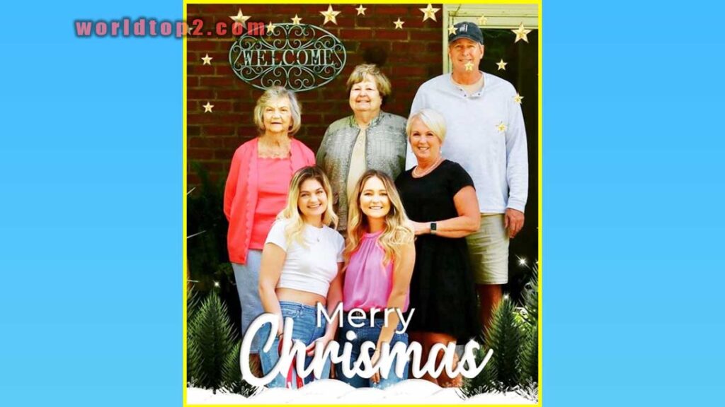 Cindy Farmer with her husbad and daughters