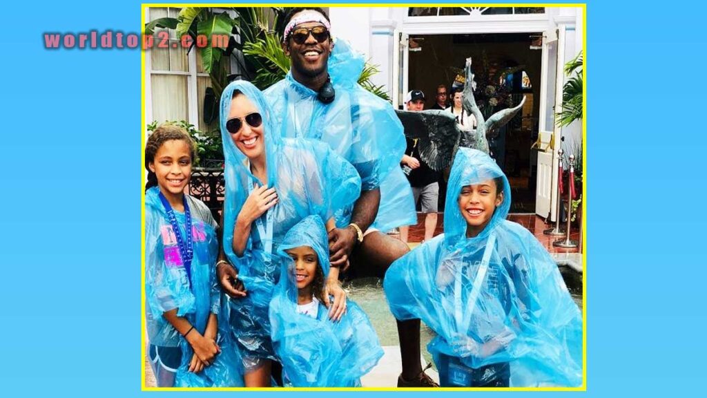 Jessie Moses with her husband and daughters