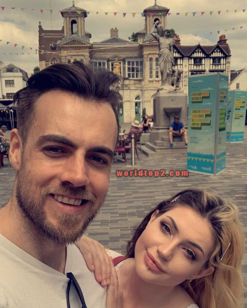 Scott McMillan with his girlfriend