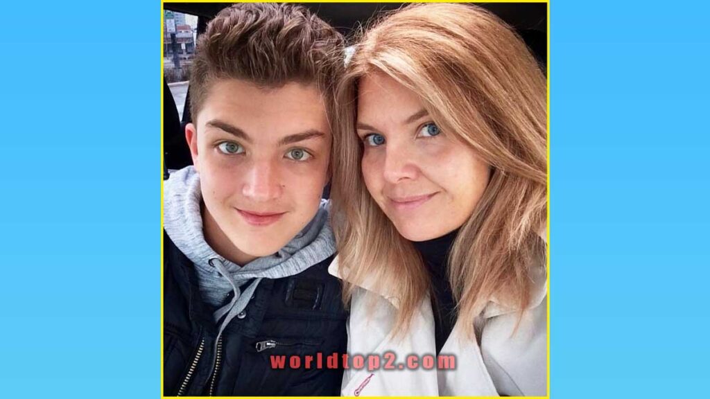Dana Glowacka with her son