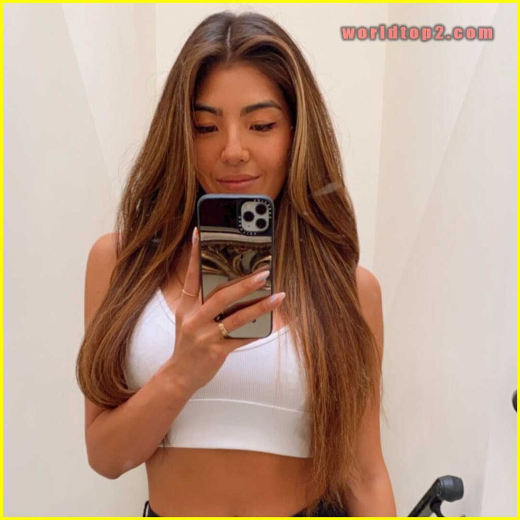 Ency Abedin The bachelor 2022 contestant