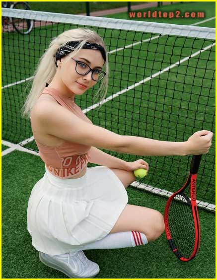 Gloria Matvien hot and sexy