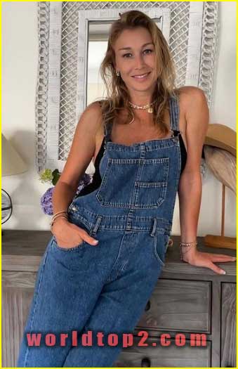 Marielle Hadid bio wiki facts