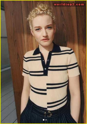 Julia Garner bio wiki facts