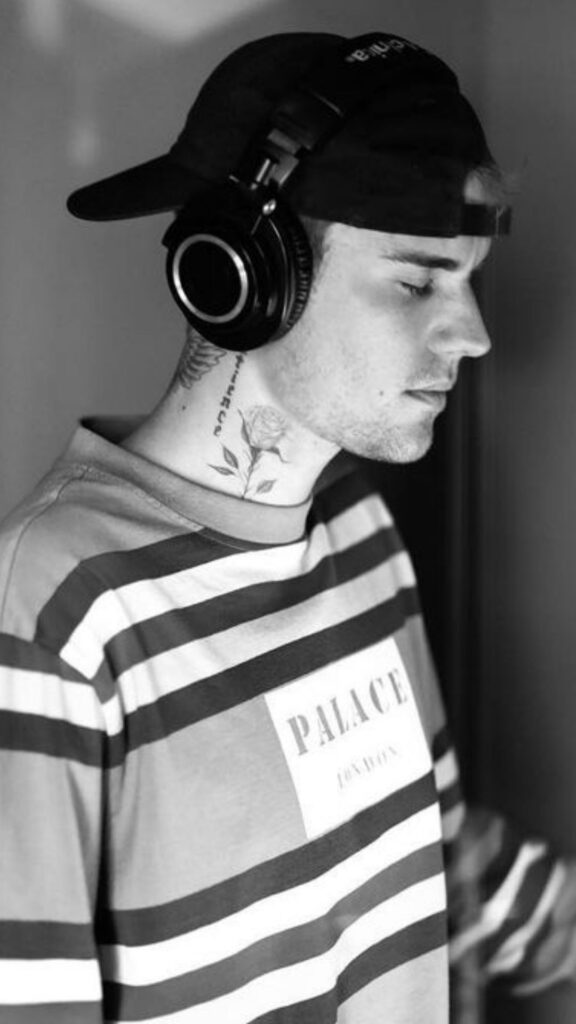 Justin Bieber recording songs