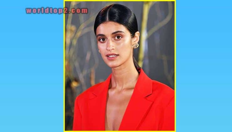 Anya Chalotra biography & Wiki