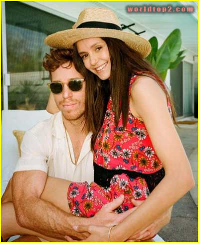 Shaun White with his girlfriend Nina Dobrev