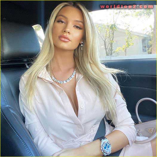 Alexa Collins bio wiki facts