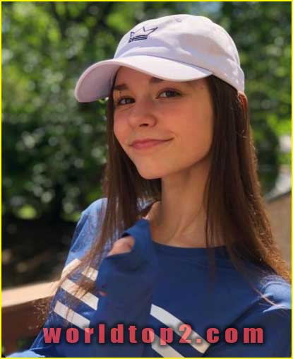 Nikki Woods bio wiki facts