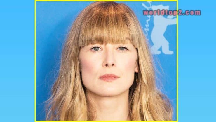 Rosamund Pike biography & Wiki