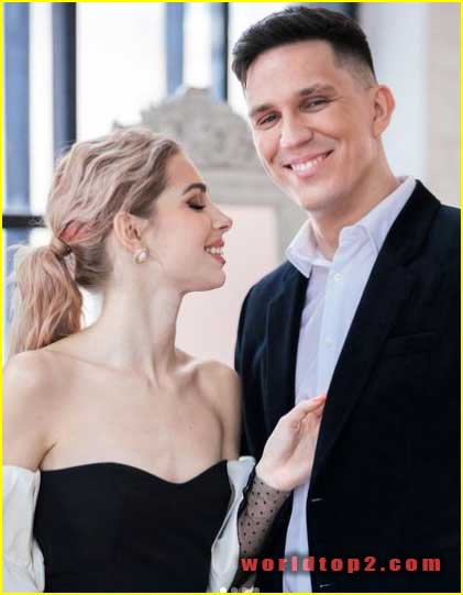 Dima Maslennikov with his girlfriend