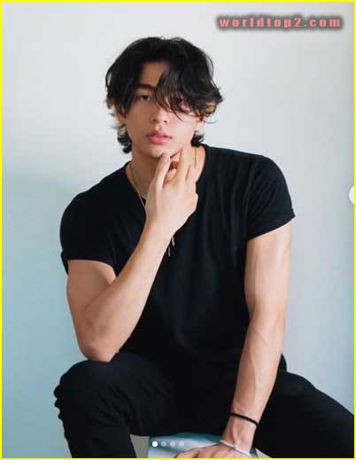 Oliver Moy bio wiki facts