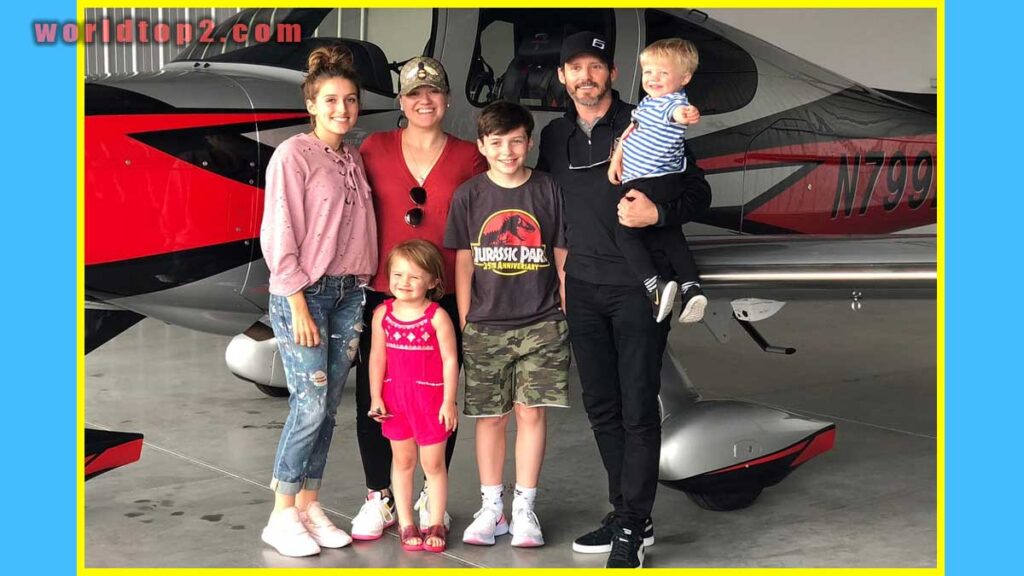 Remington Alexander Blackstock with his siblings and parents