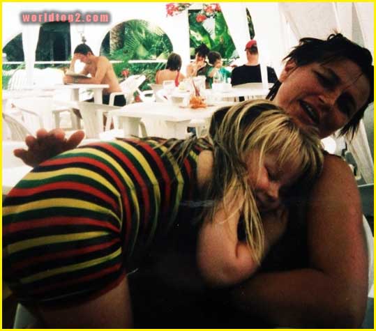 Charlotte Beaumont childhood photo with her mother