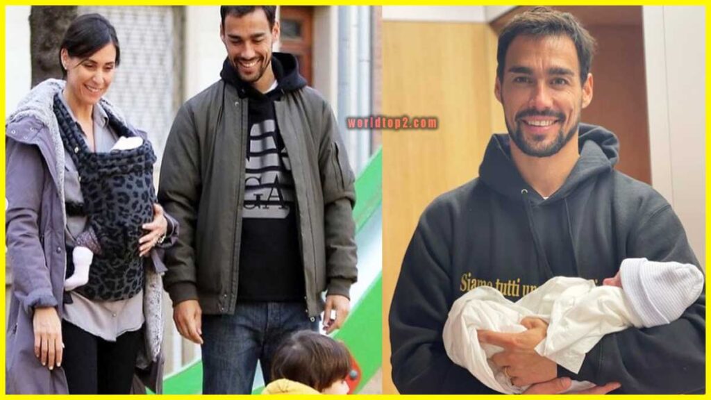 Fabio Fognini with his wife and kids