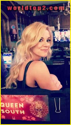 Molly Burnett bio wiki facts