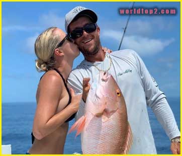 Vicky Stark with her boyfriend Ryan Eidelstein